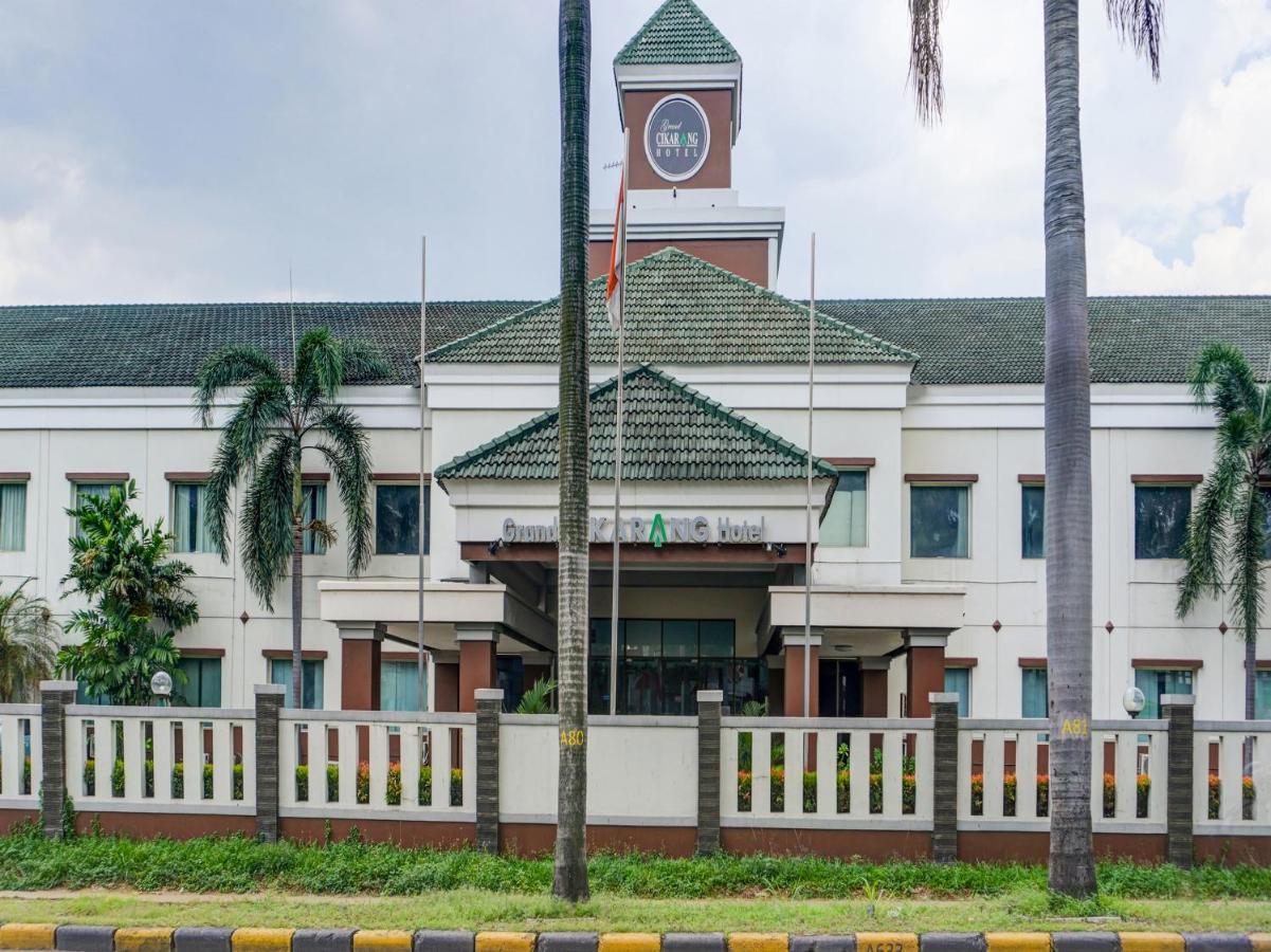 Townhouse Oak Hotel Grand Cikarang Dış mekan fotoğraf