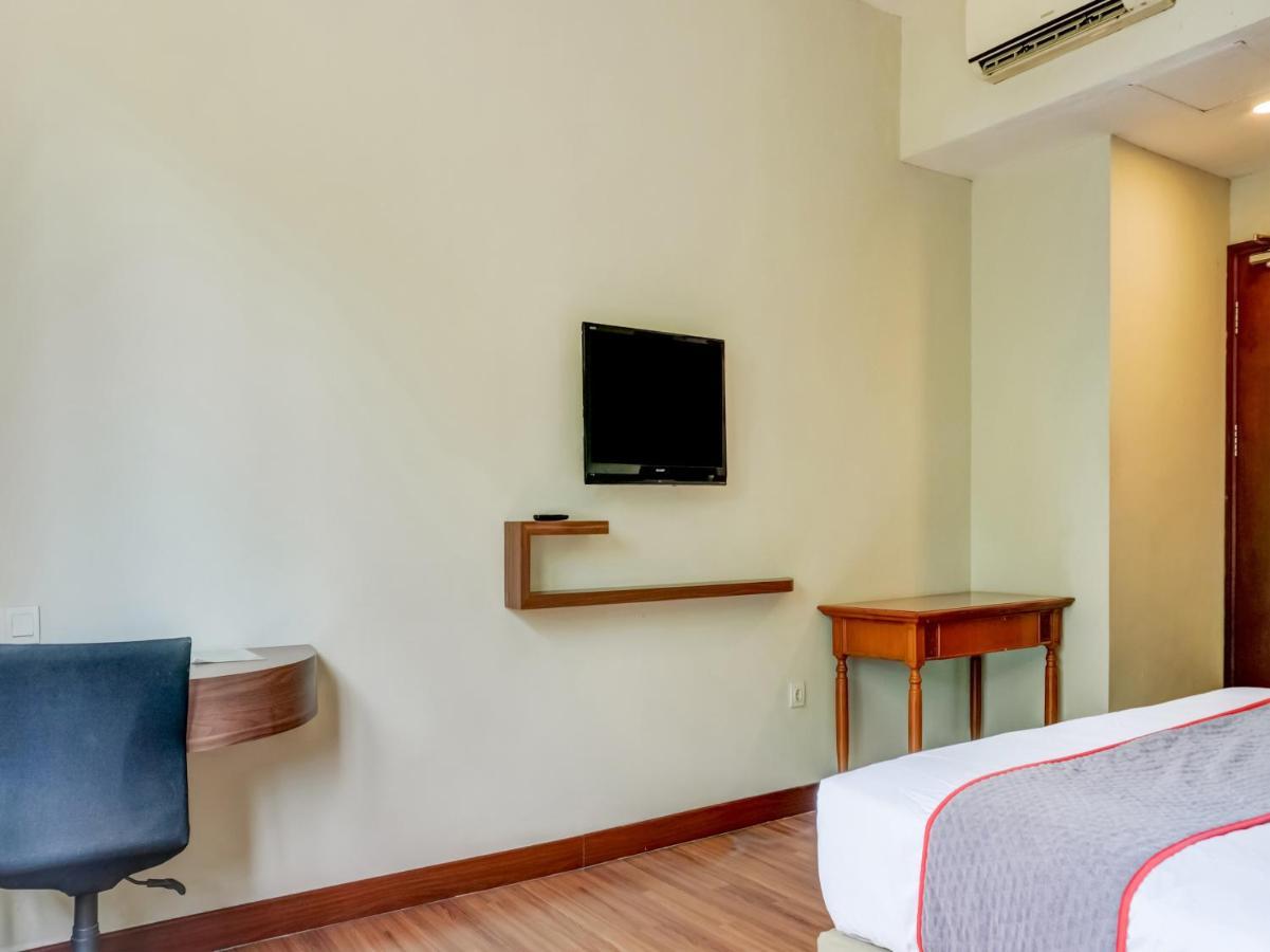 Townhouse Oak Hotel Grand Cikarang Dış mekan fotoğraf