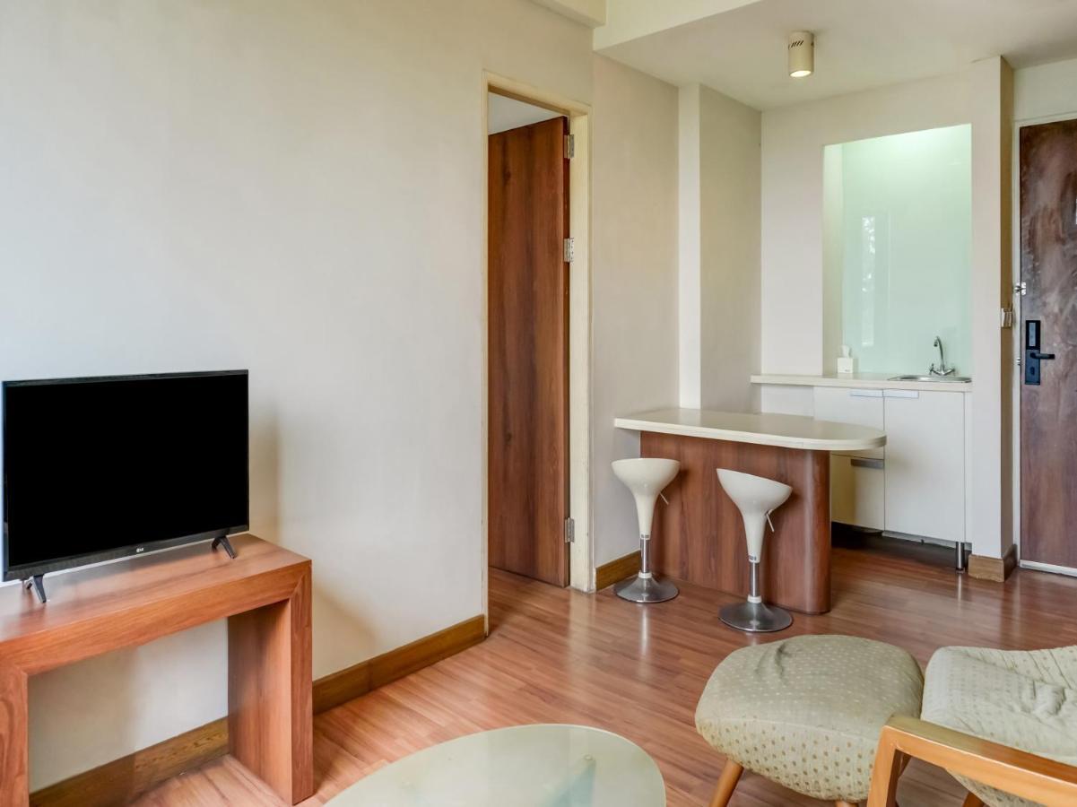 Townhouse Oak Hotel Grand Cikarang Dış mekan fotoğraf