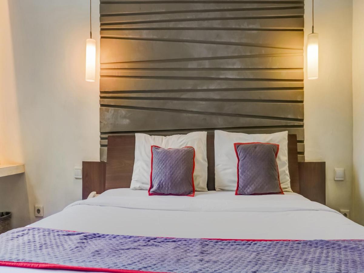 Townhouse Oak Hotel Grand Cikarang Dış mekan fotoğraf