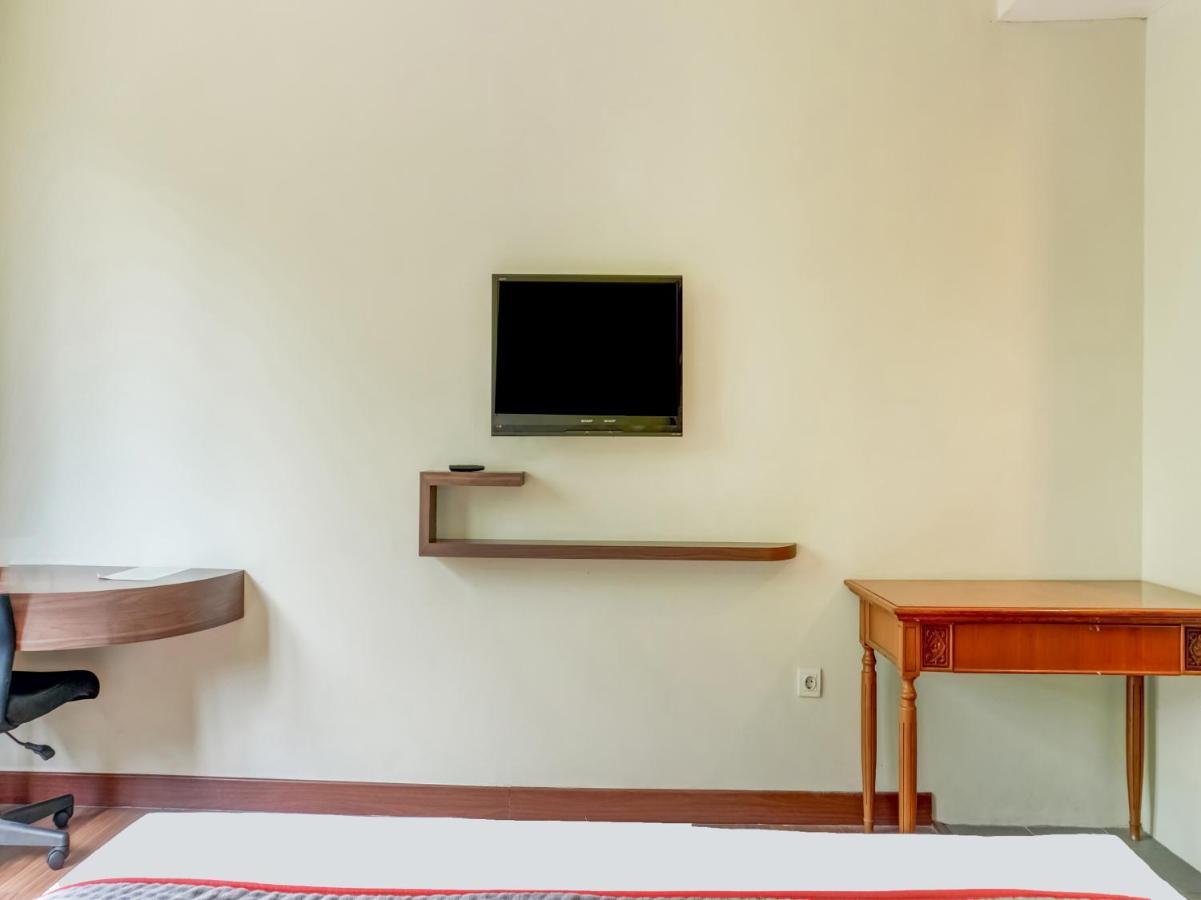 Townhouse Oak Hotel Grand Cikarang Dış mekan fotoğraf