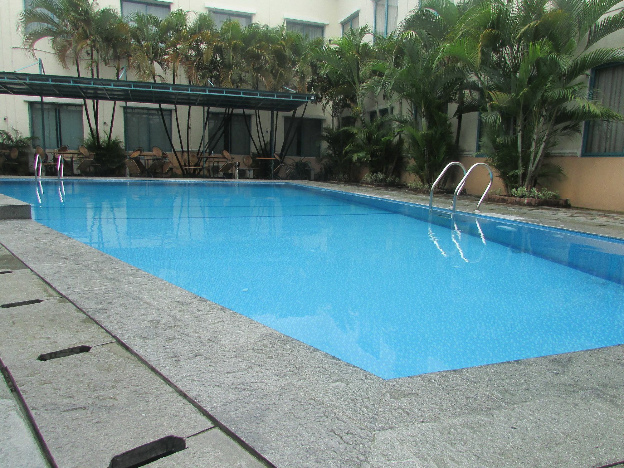 Townhouse Oak Hotel Grand Cikarang Dış mekan fotoğraf