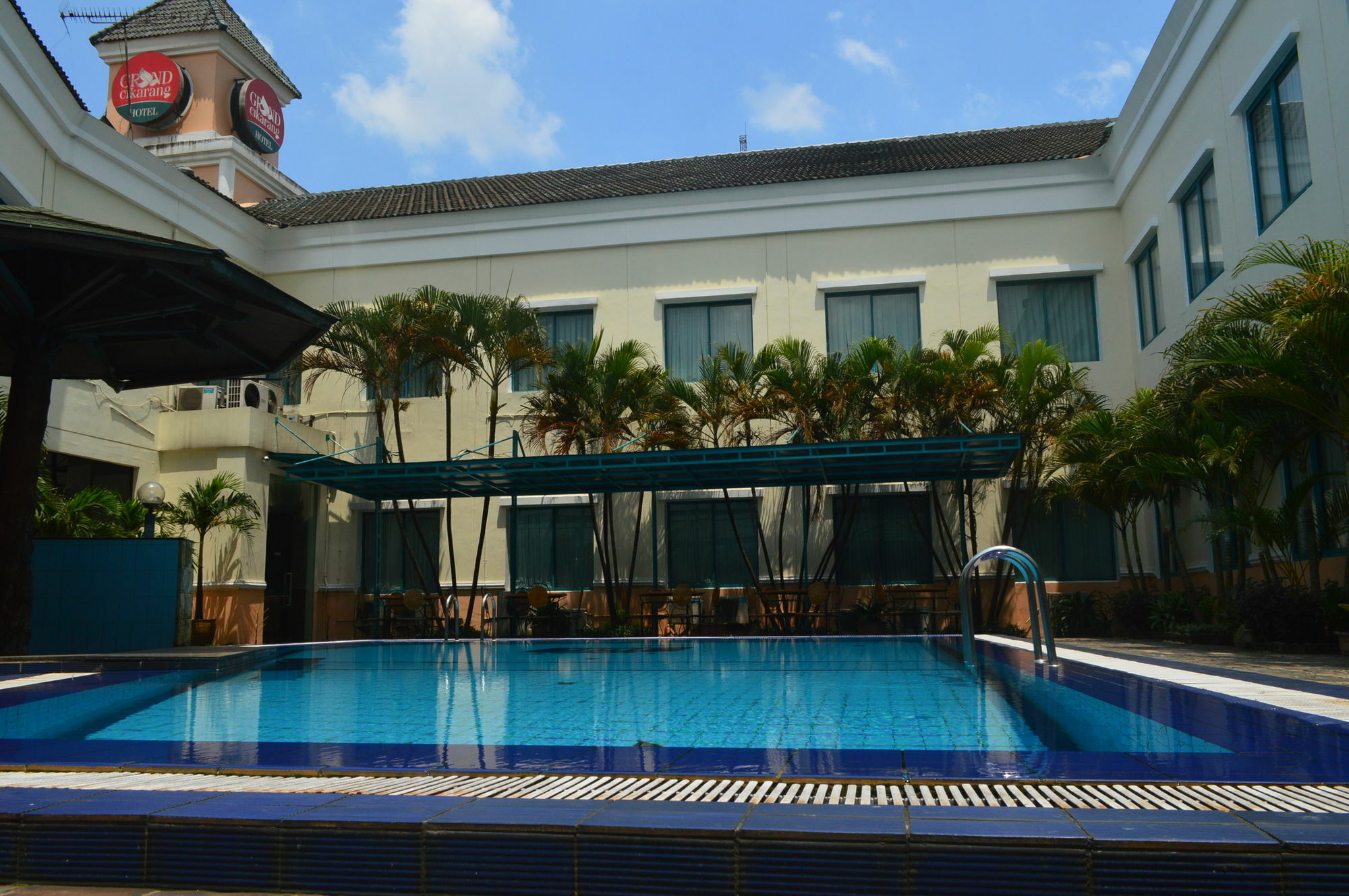 Townhouse Oak Hotel Grand Cikarang Dış mekan fotoğraf